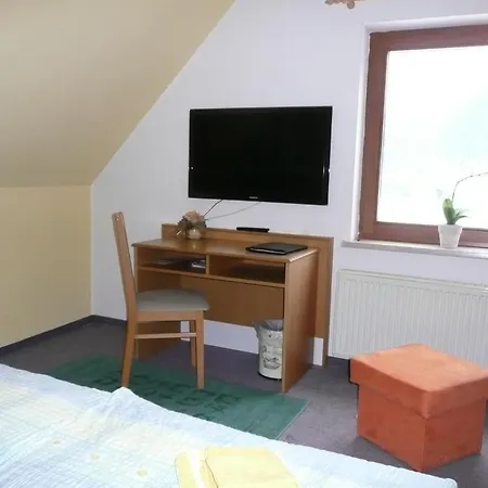Gruner Baum - Penzion Hildburghausen