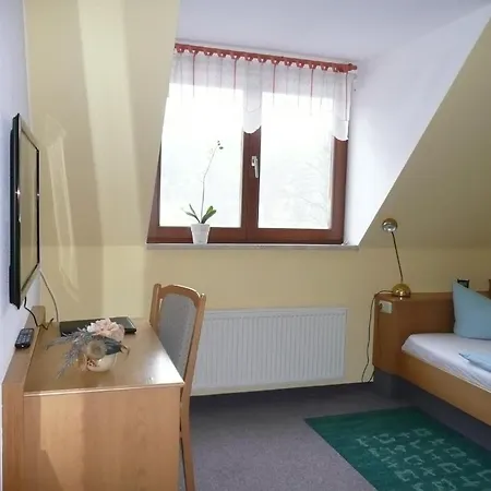 Gruner Baum - Penzion Hildburghausen
